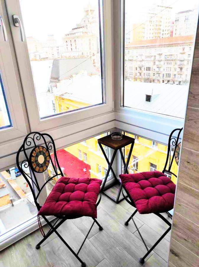 Sauna, Big Jacuzzi , Khreshchatyk Apartments Kyiv Exterior photo