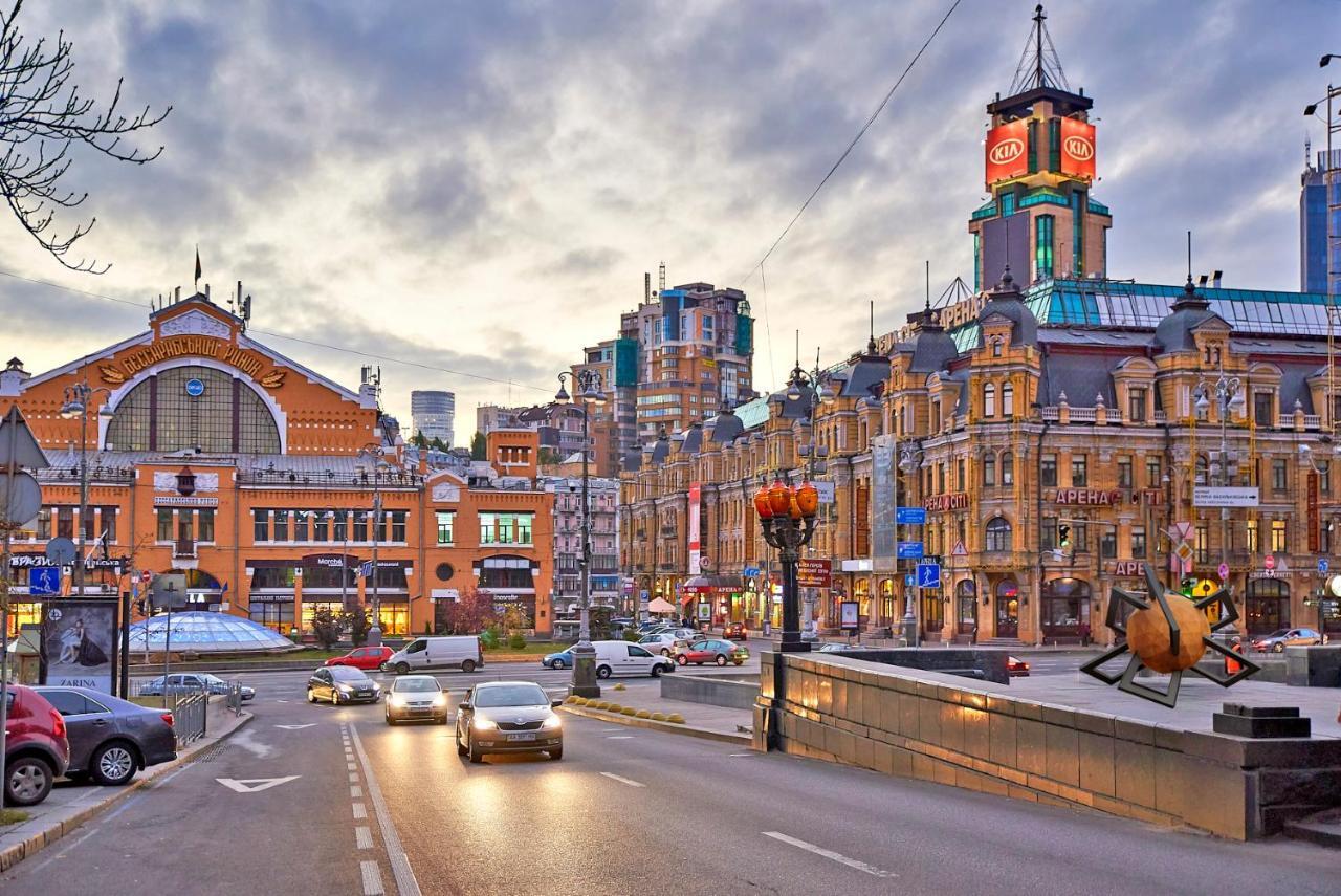 Sauna, Big Jacuzzi , Khreshchatyk Apartments Kyiv Exterior photo