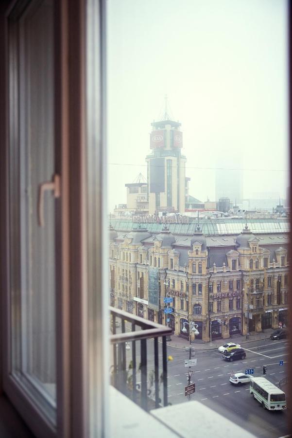 Sauna, Big Jacuzzi , Khreshchatyk Apartments Kyiv Exterior photo
