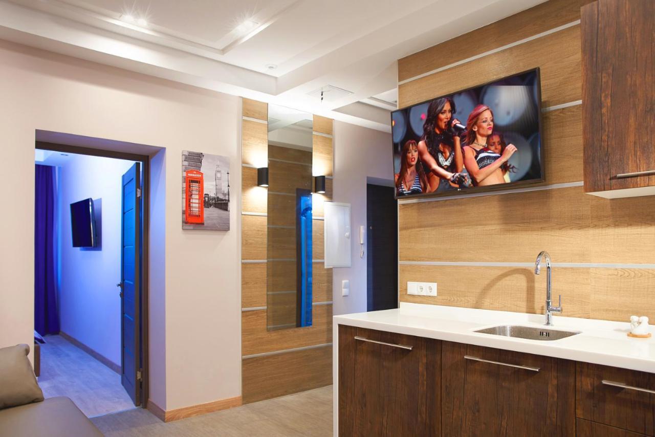 Sauna, Big Jacuzzi , Khreshchatyk Apartments Kyiv Exterior photo