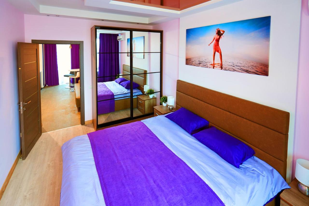 Sauna, Big Jacuzzi , Khreshchatyk Apartments Kyiv Exterior photo